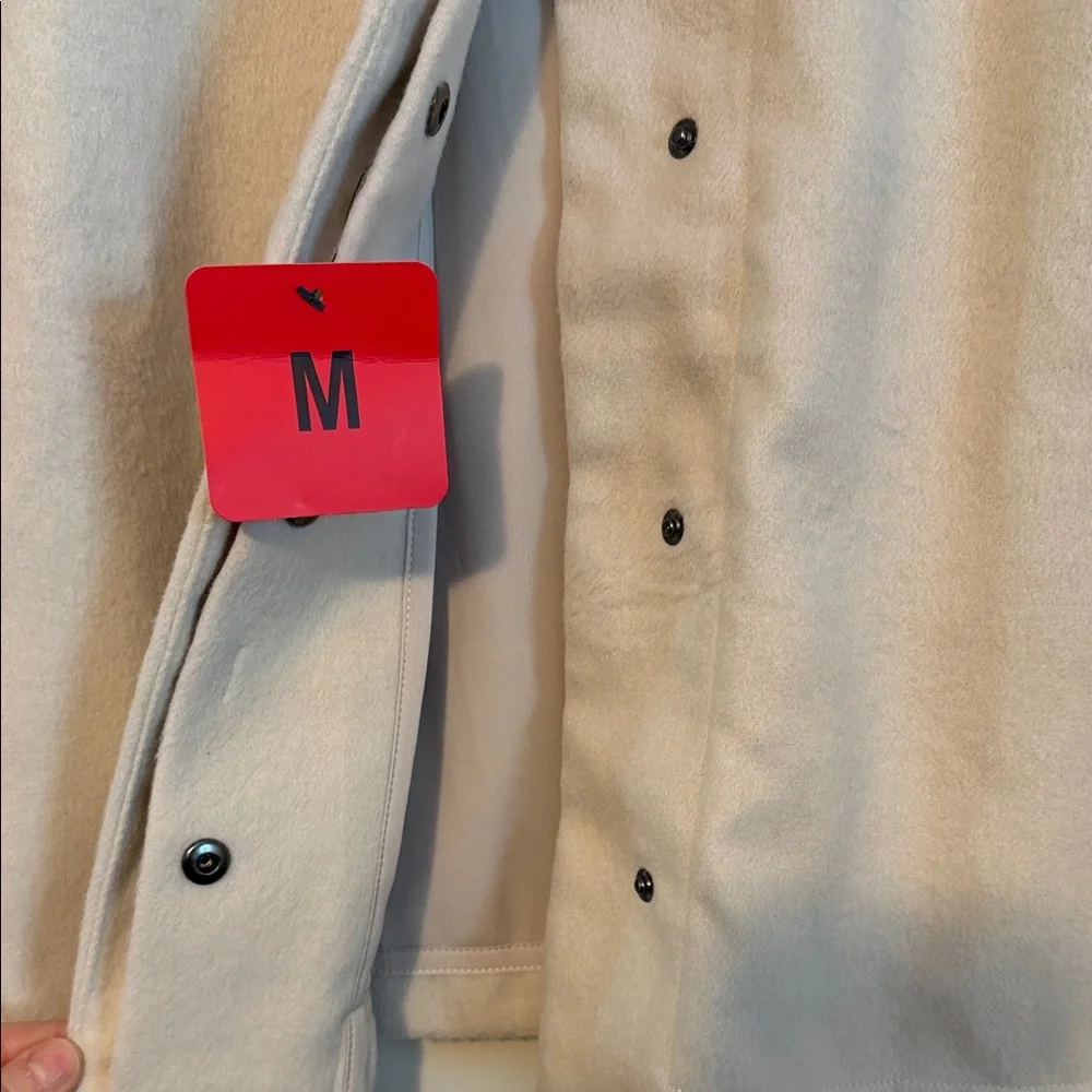Banana Republic women’s size medium cream snap jacket. NWT Great - Picture 5 of 6